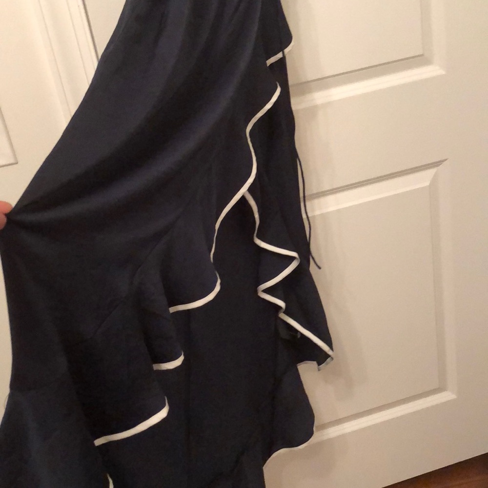 Dress - Picture 3 of 5